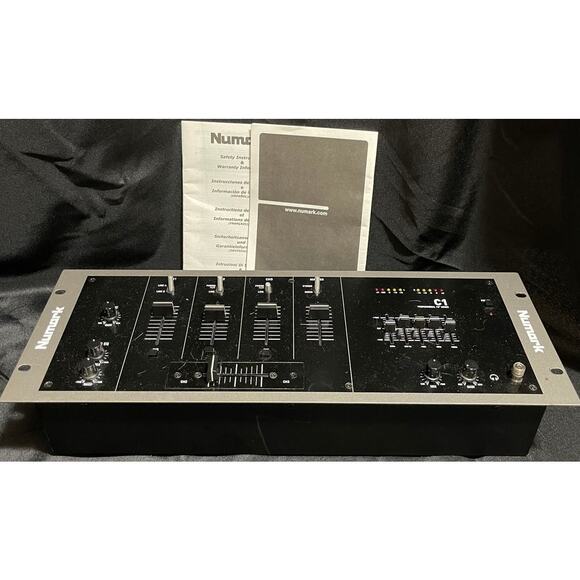 Numark C1 Professional 19" Mixer - AC 115/230V -- TESTED WORKS - Picture 1 of 6